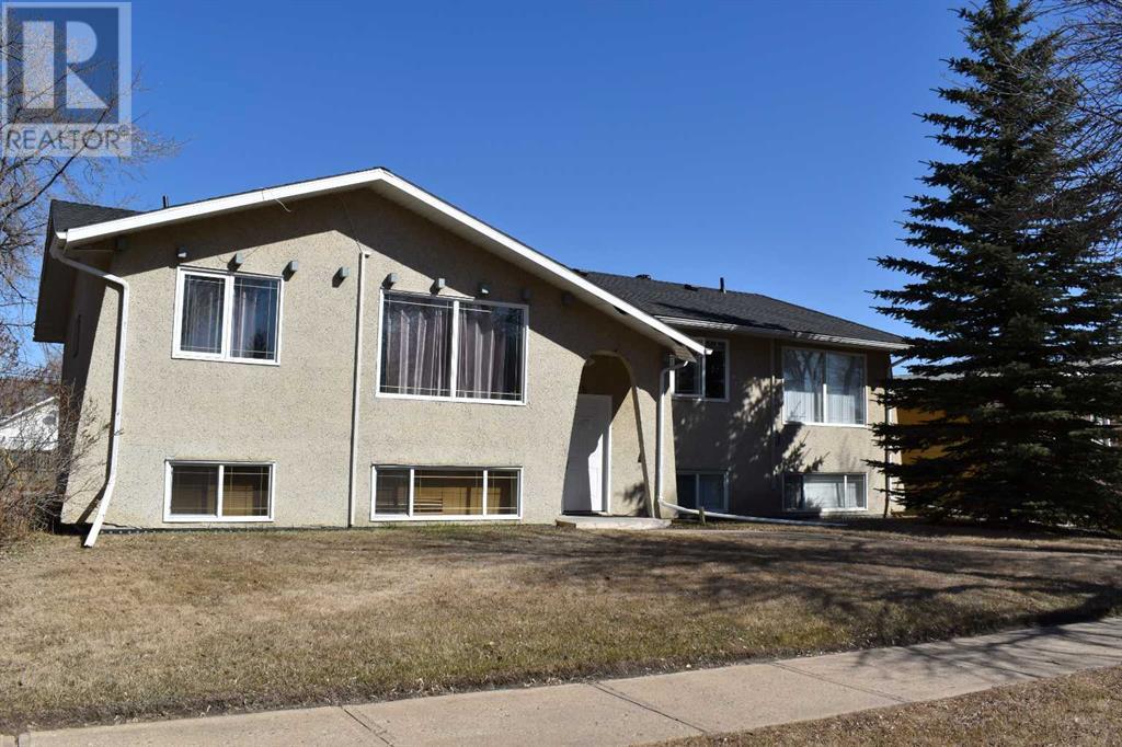 1, 4728 47 Street Property Photo 1