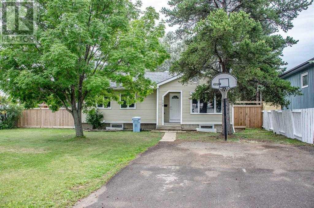 150 Leigh Crescent Property Photo 1