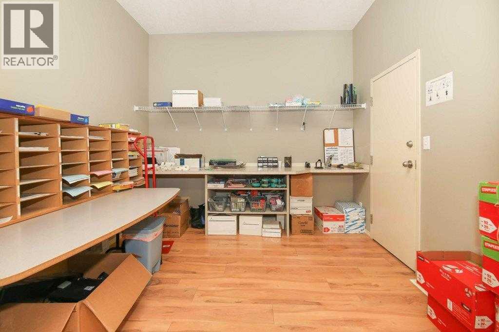 5209 49a Avenue Property Photo 10