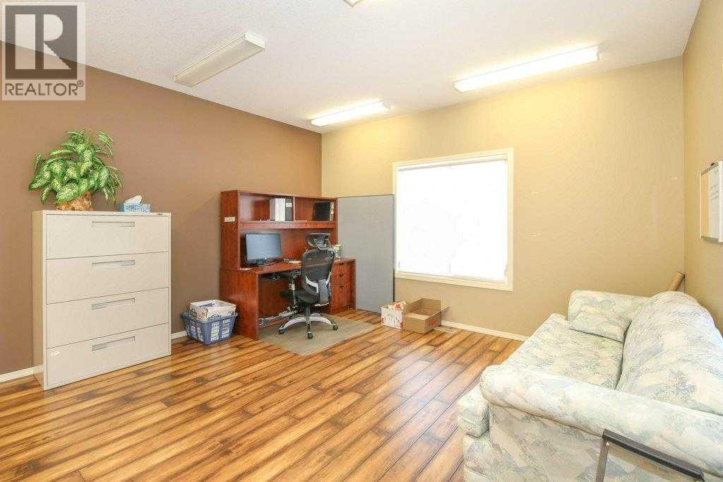 5209 49a Avenue Property Photo 16