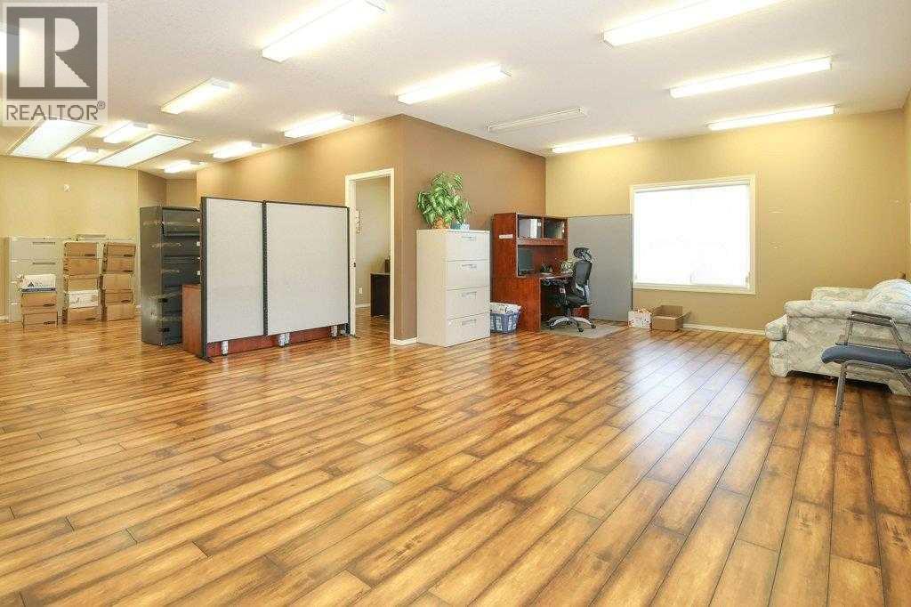 5209 49a Avenue Property Photo 19