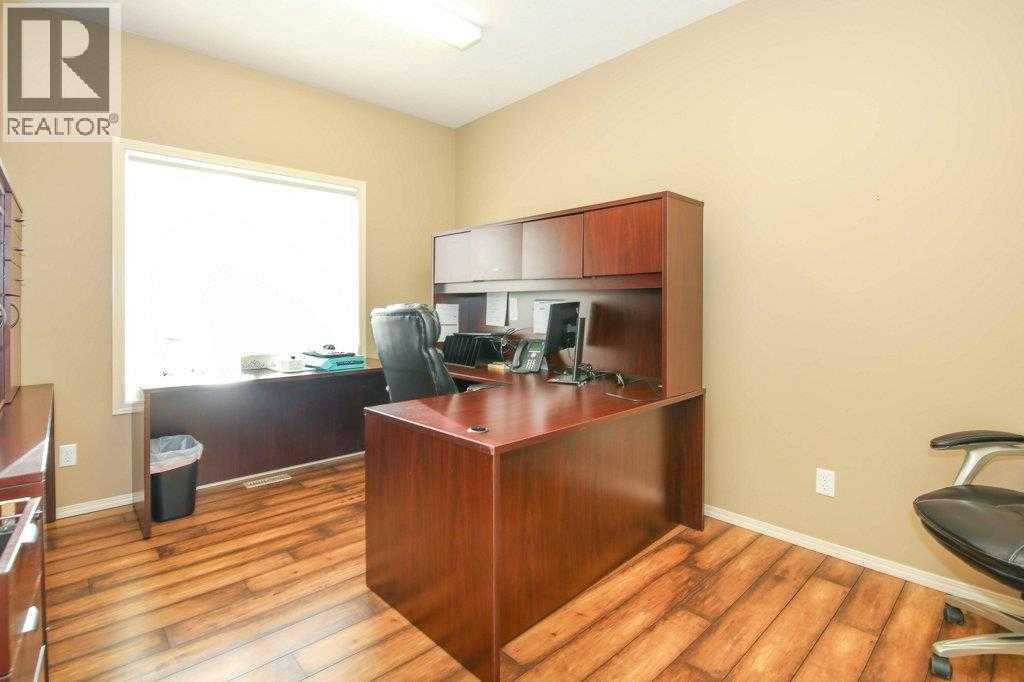 5209 49a Avenue Property Photo 21