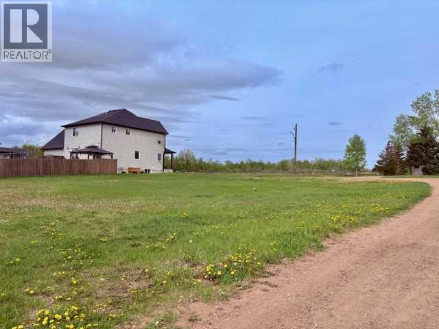4404 51 Avenue Property Photo 2