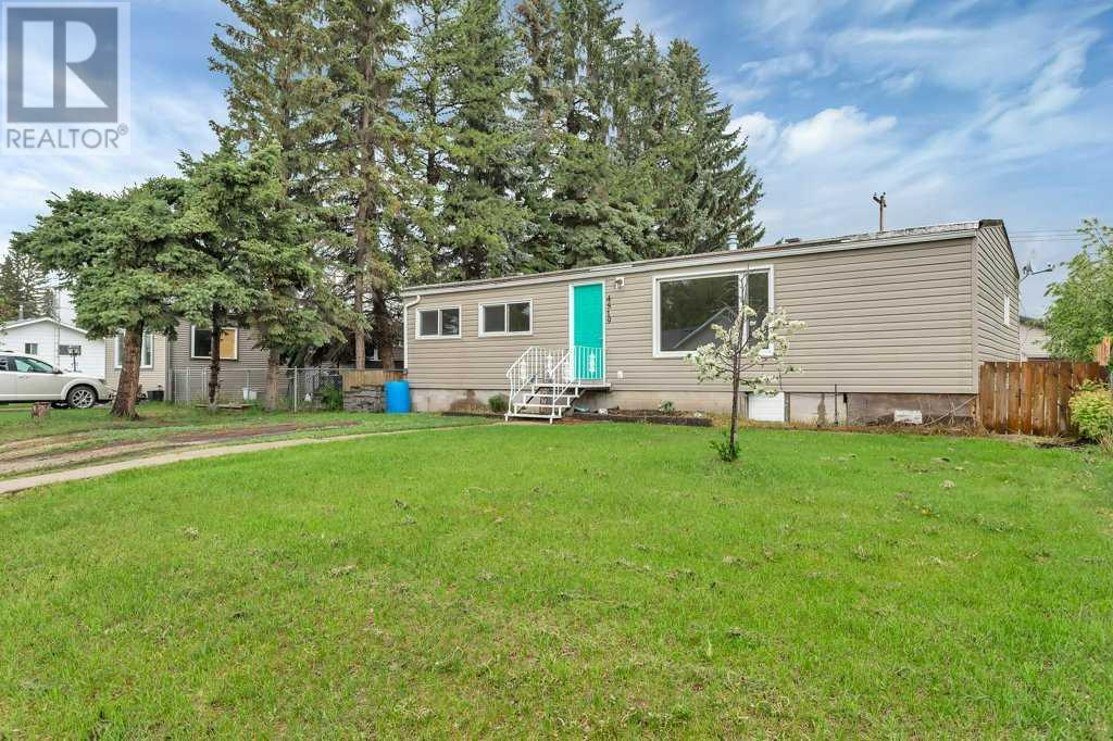 4519 Lake Street Property Photo 1