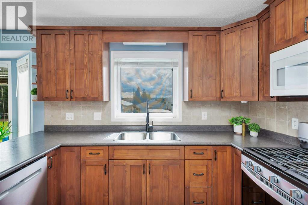 336 5 Avenue S Property Photo 16