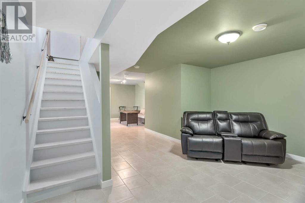 336 5 Avenue S Property Photo 26