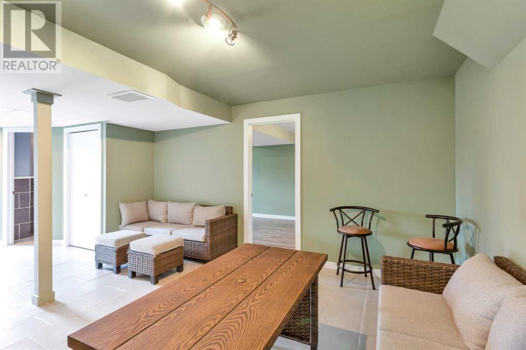 336 5 Avenue S Property Photo 29