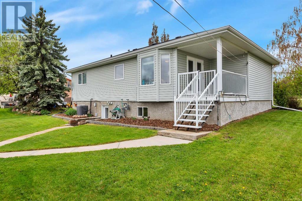 336 5 Avenue S Property Photo 39