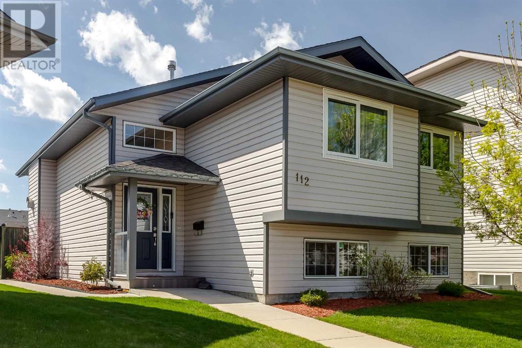 112 Duckering Close Property Photo 1