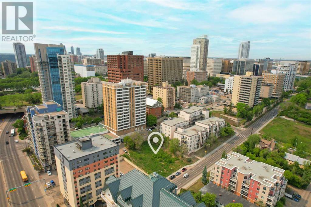 9724 105 Street Nw Property Photo 1