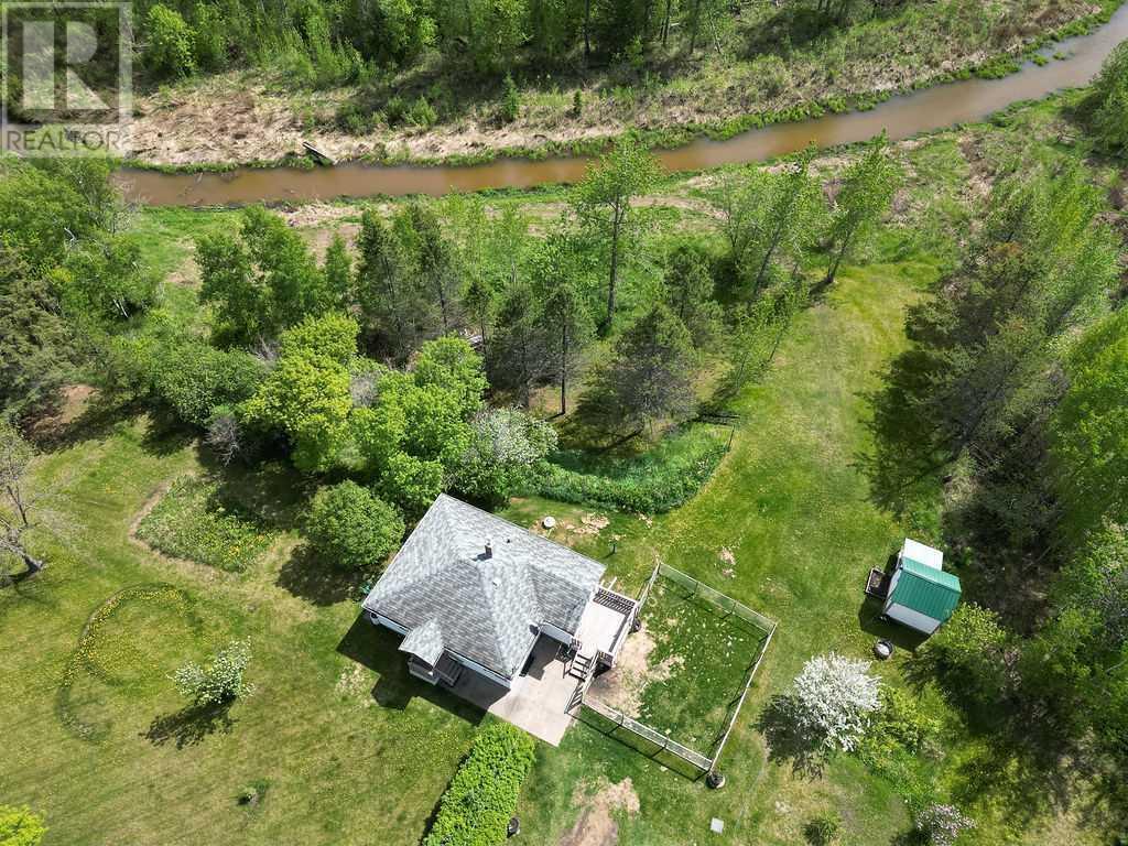 4801 51 Avenue Property Photo 1