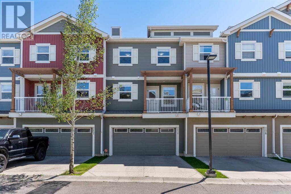 210, 10 Auburn Bay Avenue SE