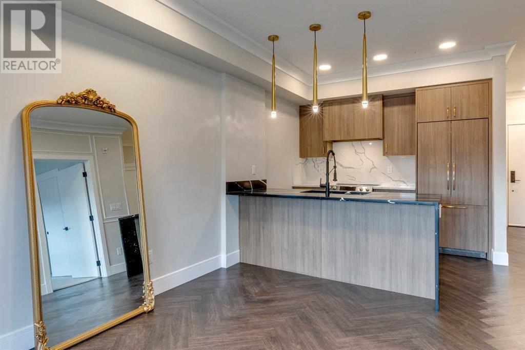 115, 330 Dieppe Drive SW