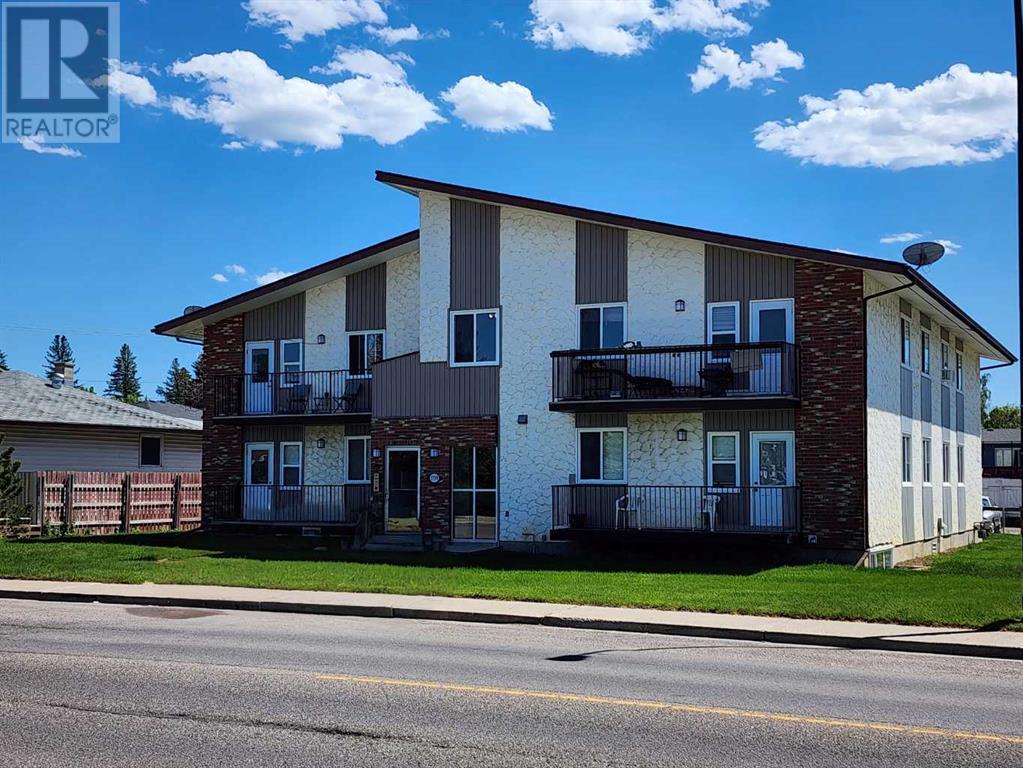 7, 1739 St Edward Boulevard N Property Photo 1