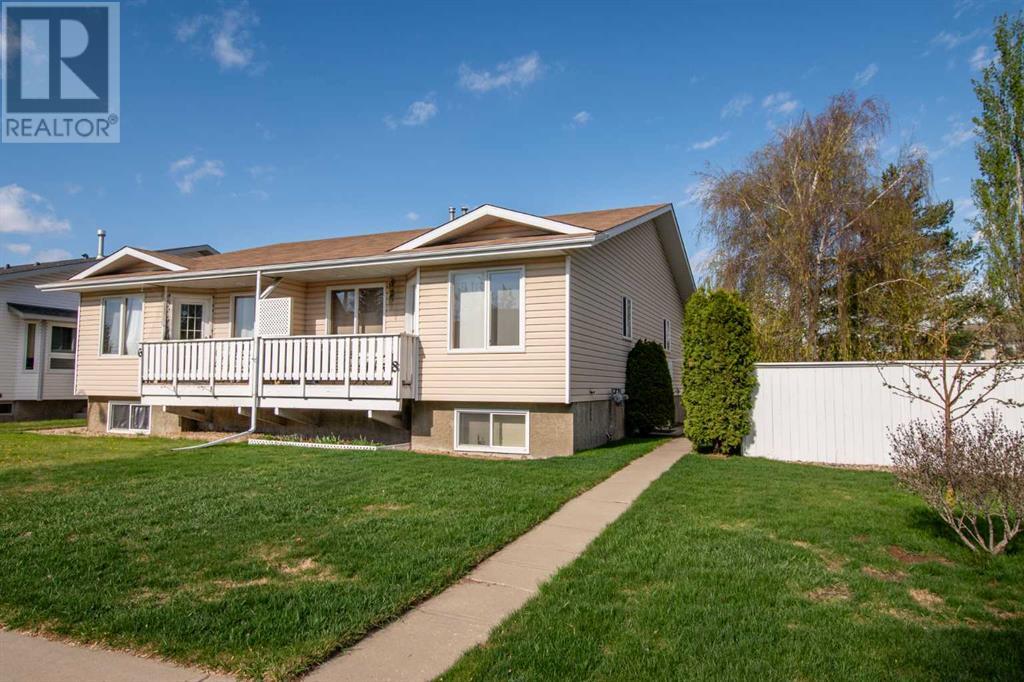 8 Dunham Close Property Photo 1