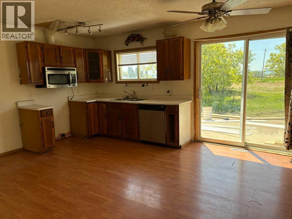 800 Mistassiniy Road Property Photo 5