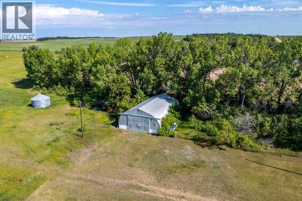 5124 53 Street Property Photo 6