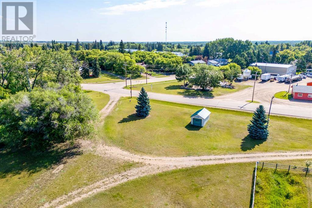 5124 53 Street Property Photo 11