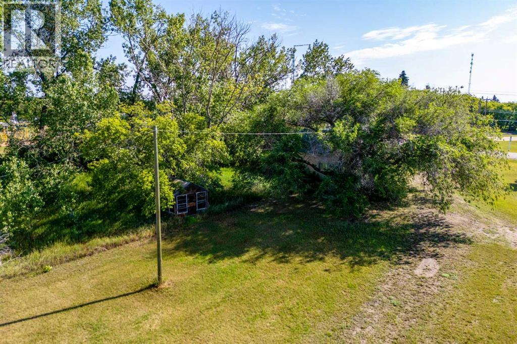5124 53 Street Property Photo 12