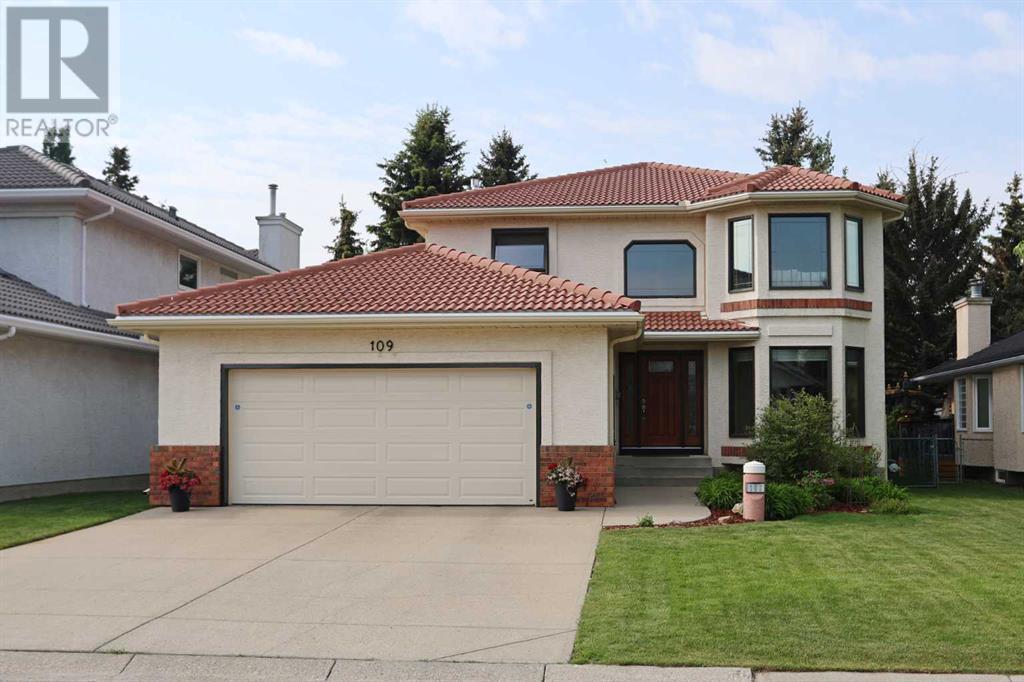 109 Hamptons Grove Nw Property Photo 1