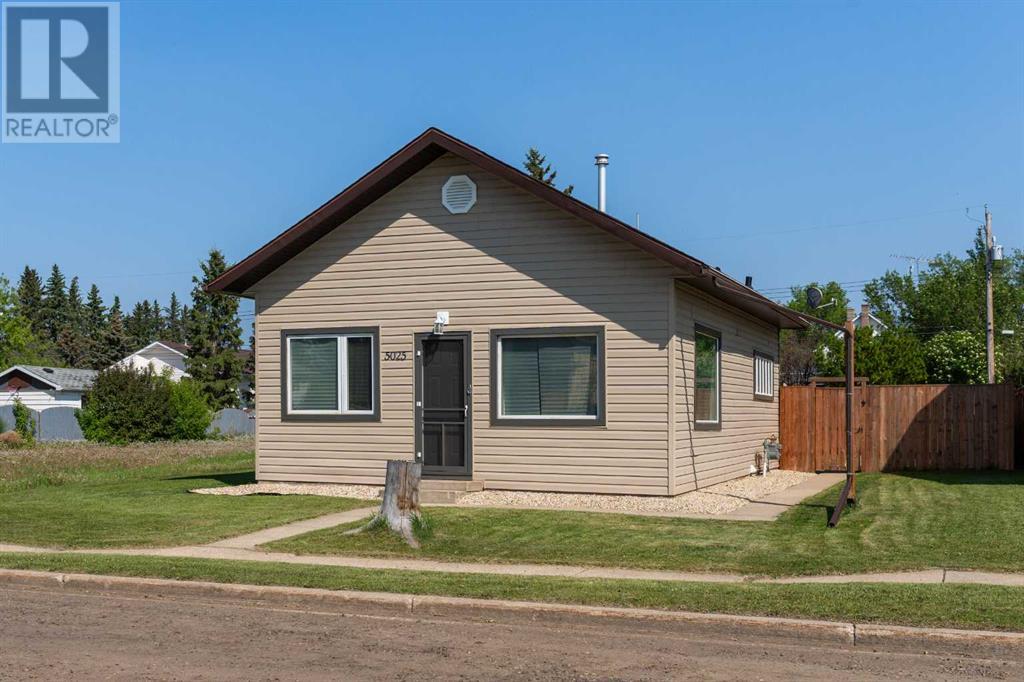 5025 54 Street Property Photo 1
