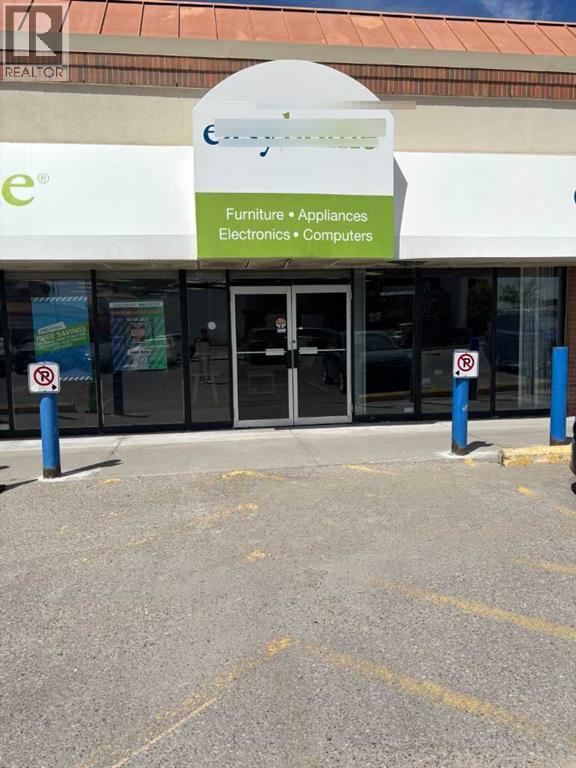 D220, 9737 Macleod Trail Property Photo 1