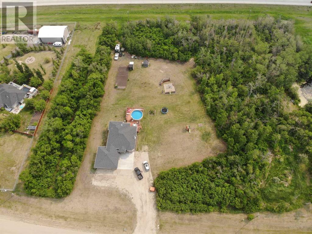 #7, 714010 73 Range Property Photo 1