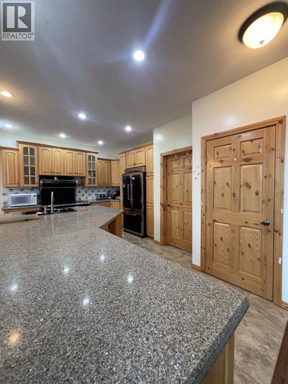 180 162 Peace River Avenue Property Photo 6