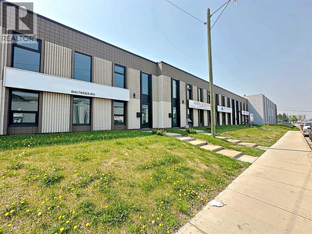 8121 Fraser Avenue Property Photo 3