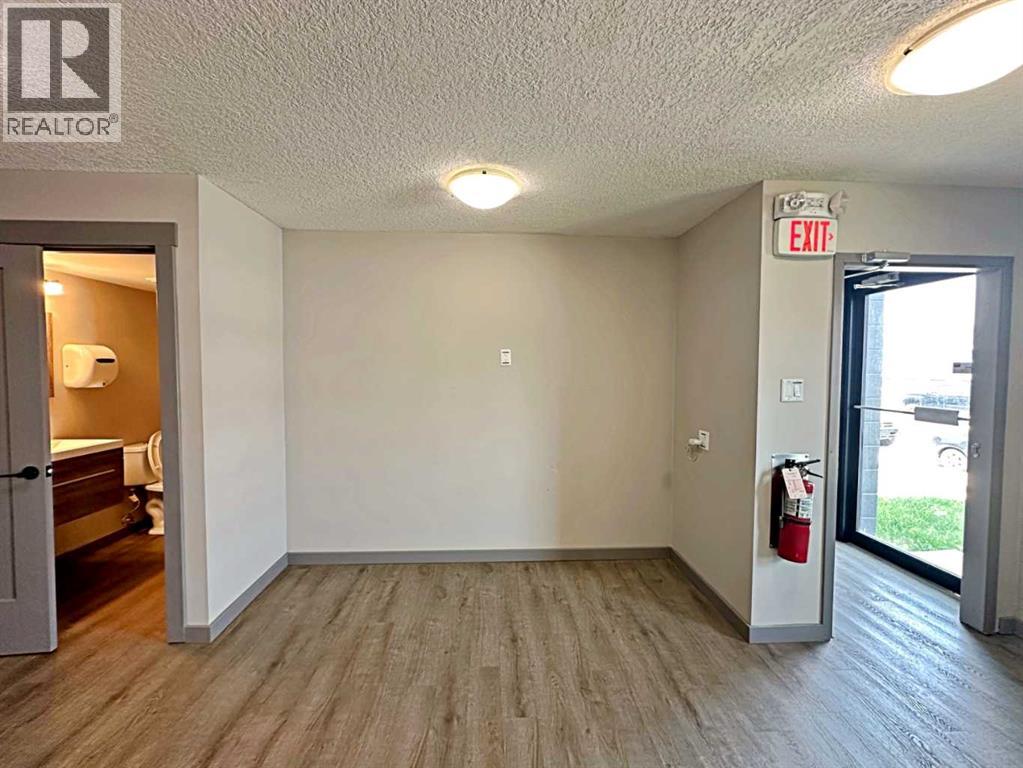 8121 Fraser Avenue Property Photo 8