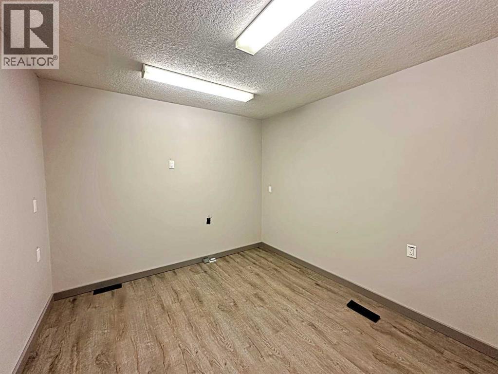 8121 Fraser Avenue Property Photo 14