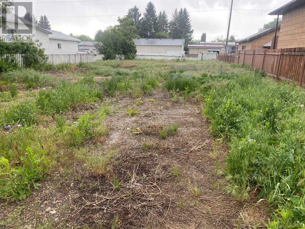 1314 13 Street N Property Photo 1