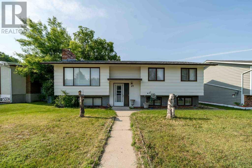 43 Greenbrook Way E Property Photo 1