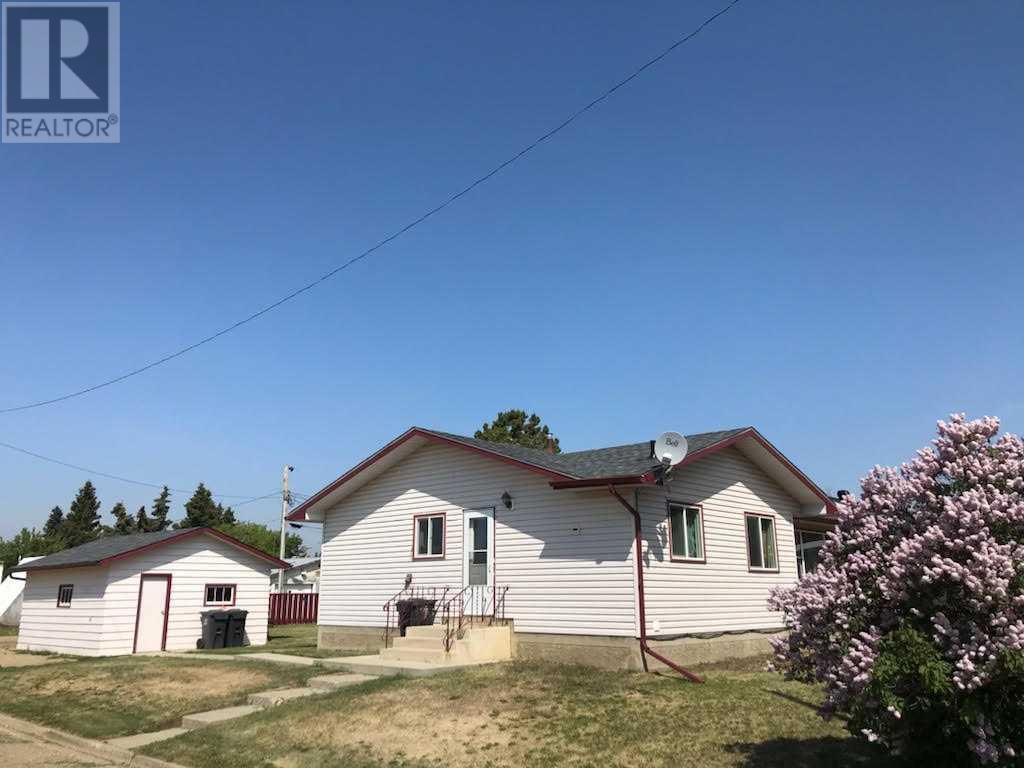 4802 48 Street Property Photo 1