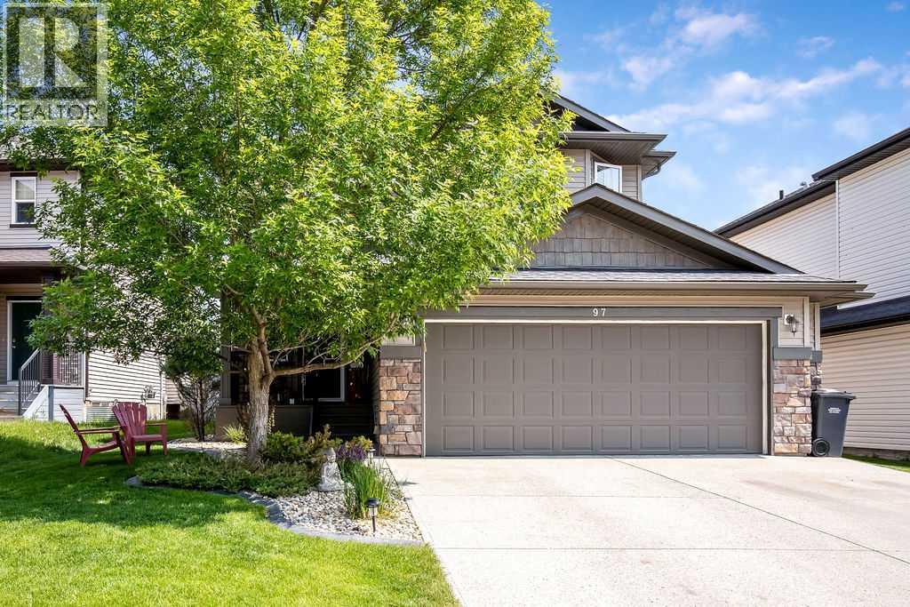 97 Drake Landing Crescent