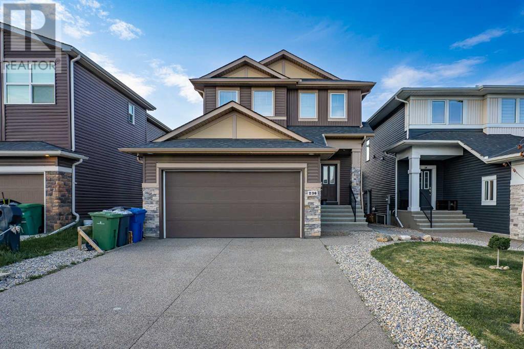 236 Dawson Harbour Heights Property Photo 1