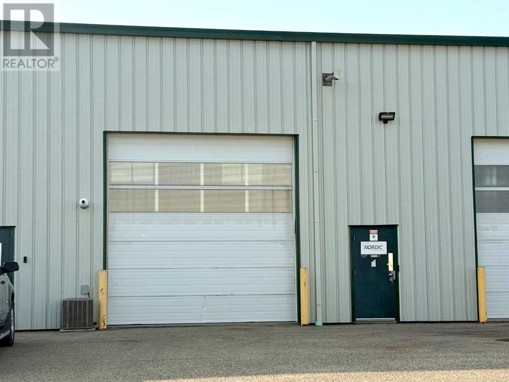 375, 7700 76 Streetclose Property Photo 6