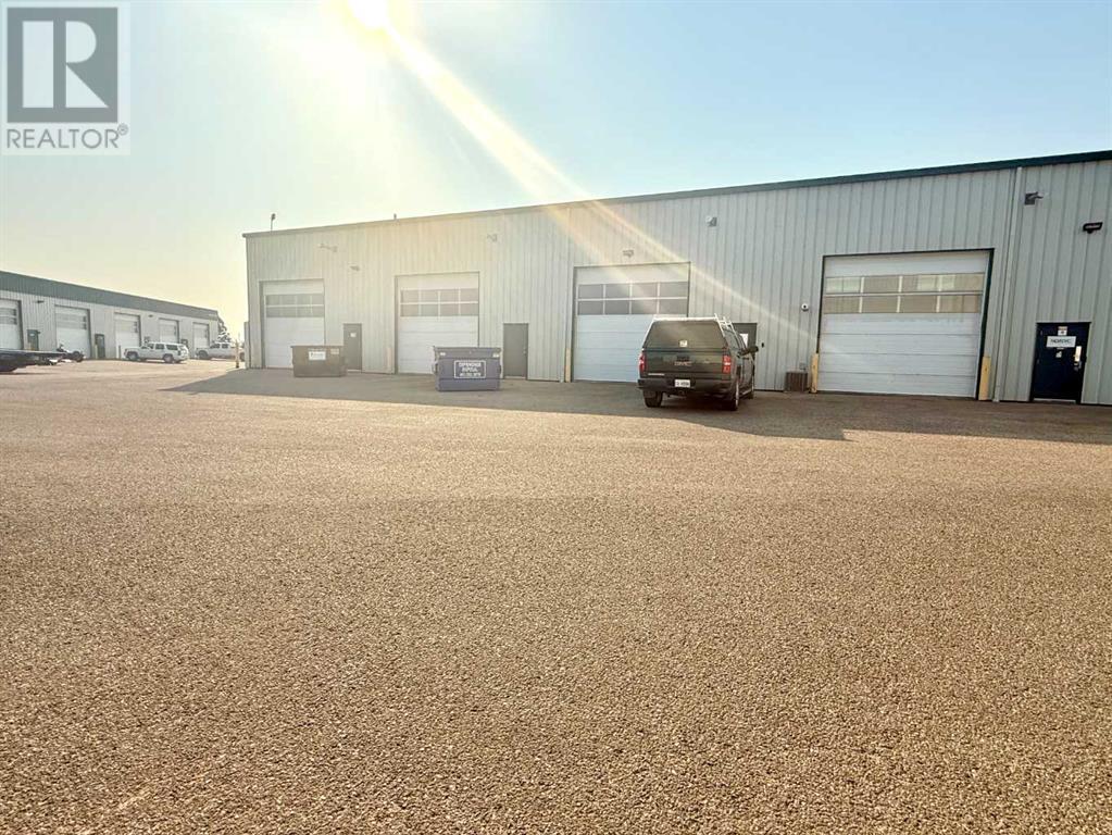 375, 7700 76 Streetclose Property Photo 8