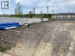 121 1 Avenue Property Photo 3