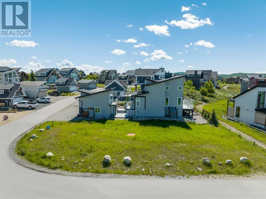 423 Cottageclub Cove Property Photo 1