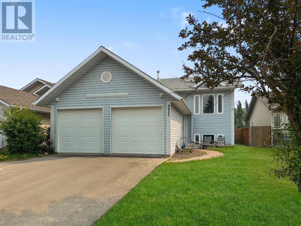 9025 60a Avenue Property Photo 1