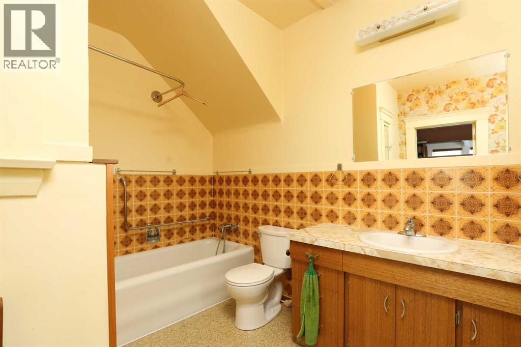 302 King Street Property Photo 30
