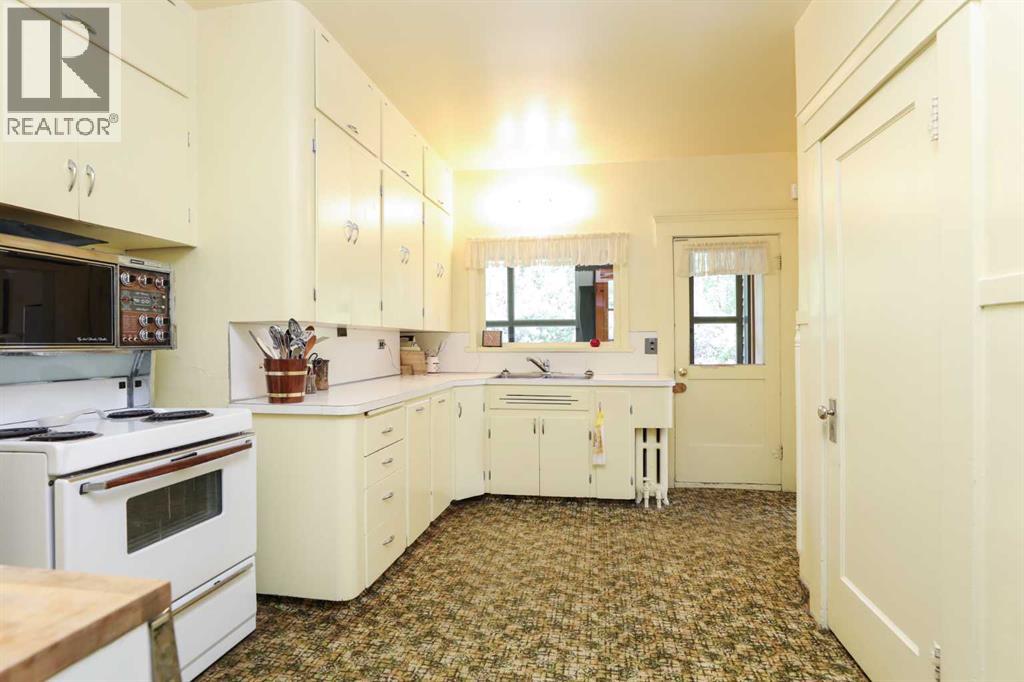 302 King Street Property Photo 34