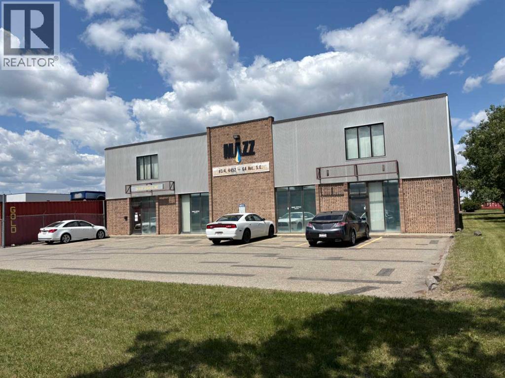 4452 64 Avenue Property Photo 1