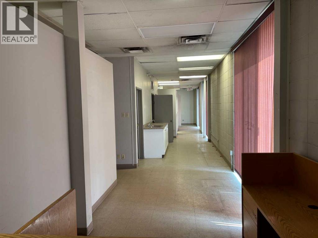 4452 64 Avenue Property Photo 6