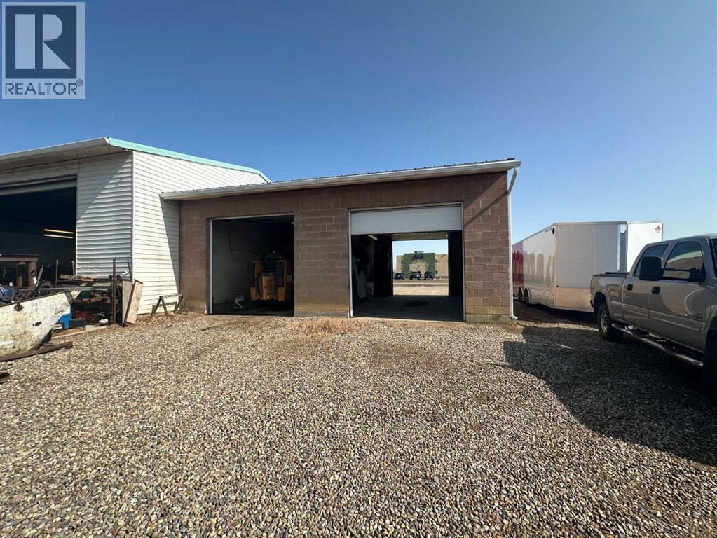 6002 60 Avenue Property Photo 12