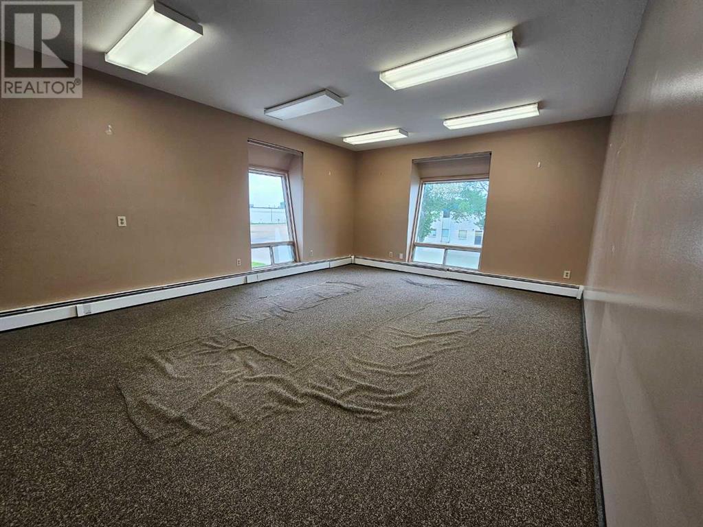 1a, 7836 49 Avenue Property Photo 10