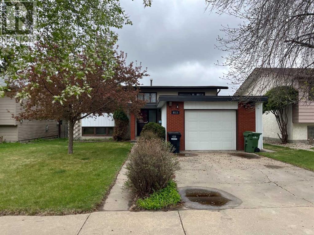 6513 49 Avenue Property Photo 1