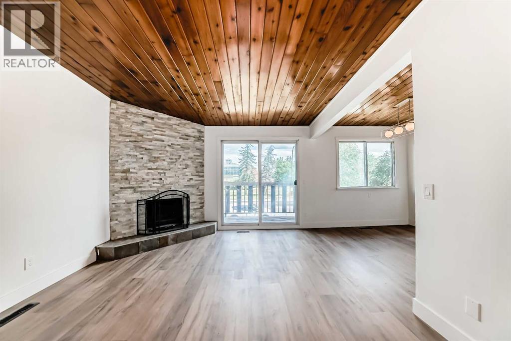 B, 1415 44 Street Se Property Photo 18