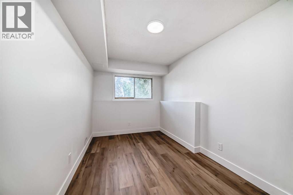 B, 1415 44 Street Se Property Photo 22